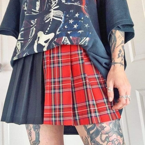 love too true Dresses & Skirts - Love too true aubrey clash skirt